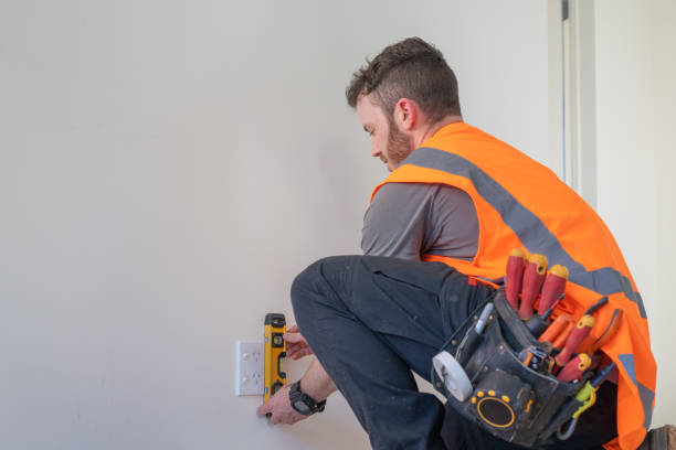 Best Industrial Electrical Services  in Deephaven, MN